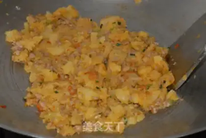 Make Spicy potatoes step 7