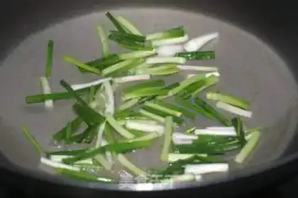 Make Fried tofu brings back the pot step 2