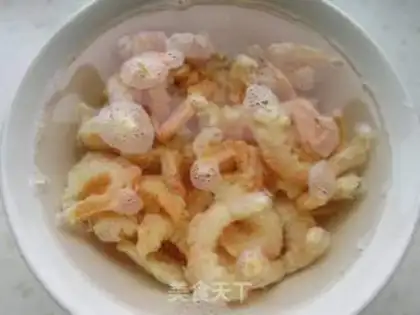 Make Shrimp fried eggs step 3