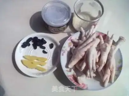Make Black garlic chicken feet step 1