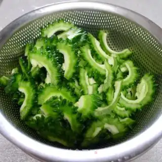 Make Three cups of vinegar step 1