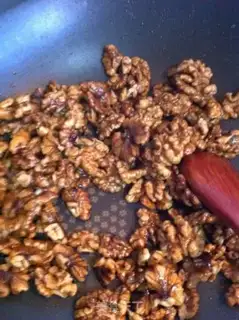 Make Sugar walnuts step 5