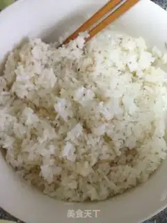 Make Tuna sushi step 4