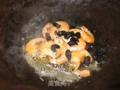 Make Black garlic and shrimp step 4