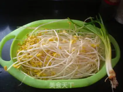 Make Soybean sprouts step 0