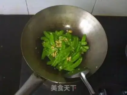 Make Garlic beans step 2