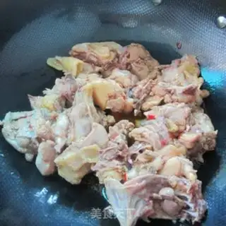 Make A boiled chicken step 4