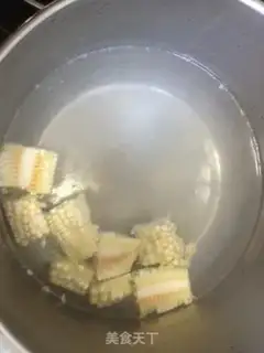 Make Corn stew pig