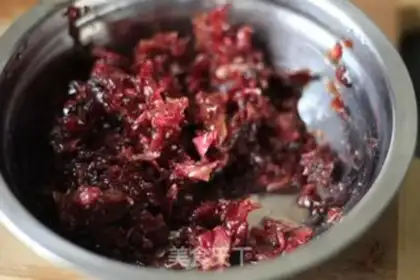 Make Rose moon cake step 6