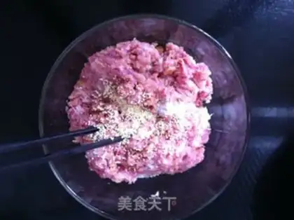 Make Oil-coated meatloaf step 2