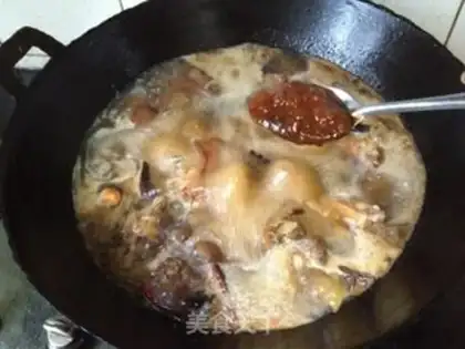 Make Corn stew pig