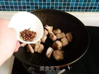 Make Red beef noodles step 4