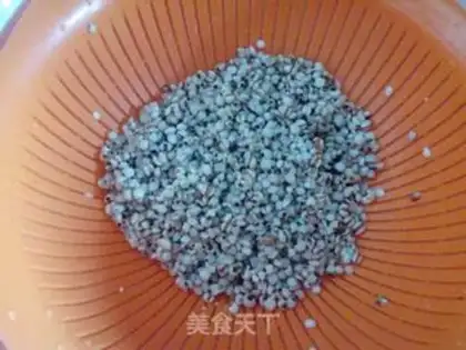 Make Red-tree guacamole step 1