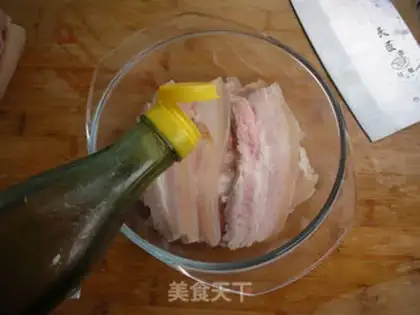 Make Home-cooked meat step 1