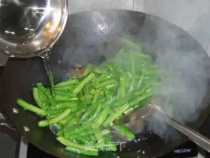 Make Garlic beans step 7