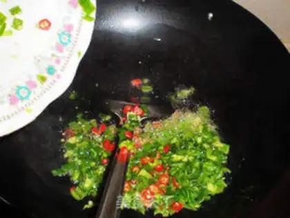 Make Chili fried eggs step 1