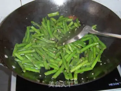 Make Garlic beans step 8