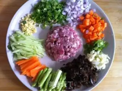 Make Mix the pasta step 0