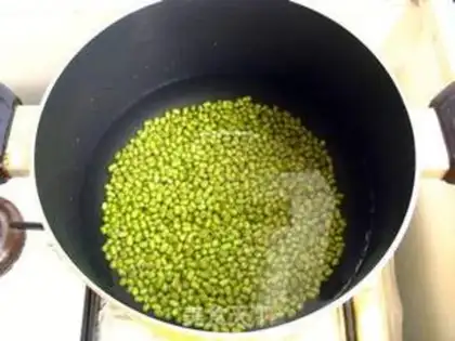 Make Green bean milk step 1