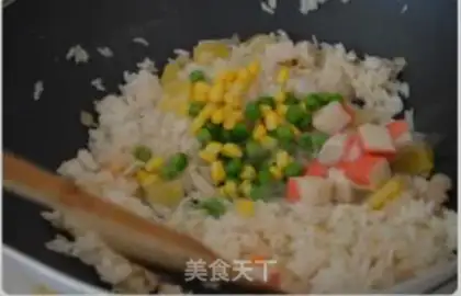 Make Pineapple seafood step 7