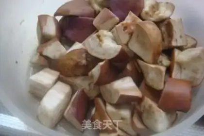 Make Garlic pork and eggplant step 2