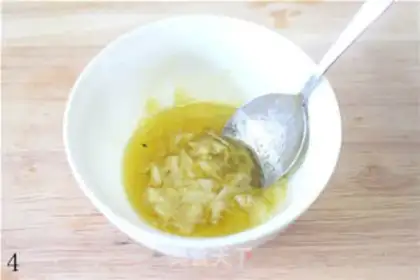 Make Garlic red noodles step 3