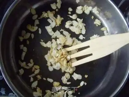 Make Almond cheesecake step 0