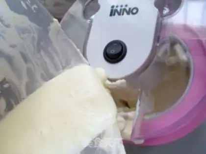 Make Yogurt ice cream step 4