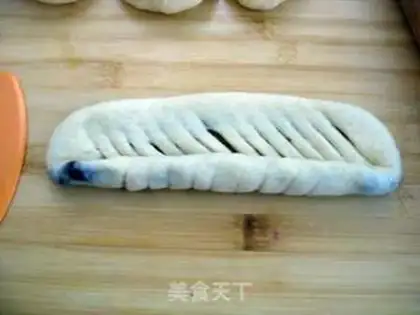 Make Bean bouquet bread step 4