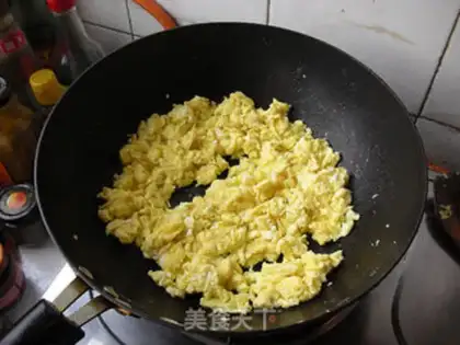 Make Egg and vegetable fire step 1