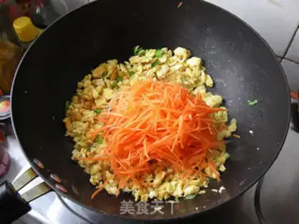 Make Egg and vegetable fire step 3