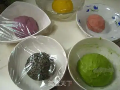 Make Five-ring donuts for the Olympics step 6