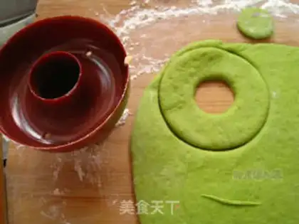 Make Five-ring donuts for the Olympics step 11