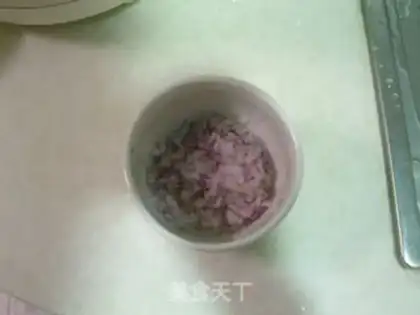 Make Dalian steel squid shavings step 1