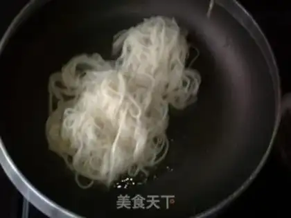Make Black garlic beef noodles step 6