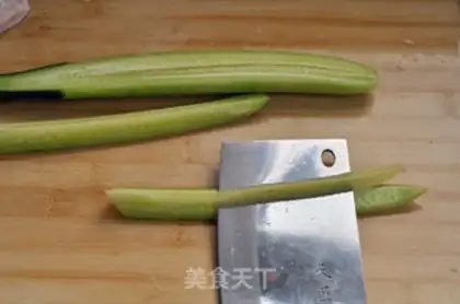 Make The cucumber cucumbers step 2