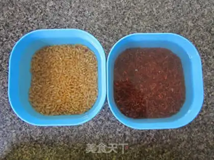 Make Red rice porridge step 0