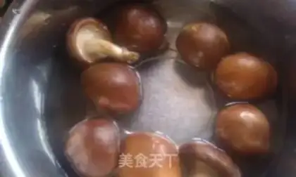 Make Bird eggs for mushrooms step 1