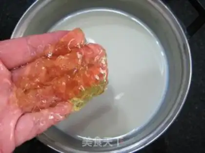 Make Black sesame soy cream step 0