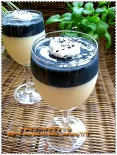 Make Black sesame soy cream step 4