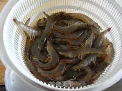 Make Shanghai oiled shrimp step 0