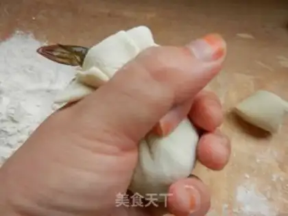 Make Shrimp phoenix step 7