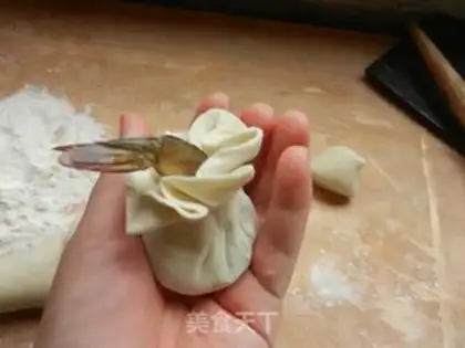 Make Shrimp phoenix step 8