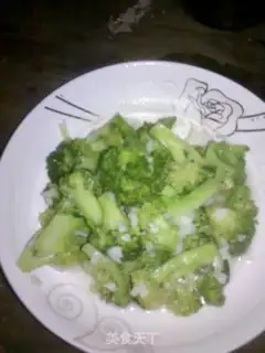 Make Garlic broccoli step 2