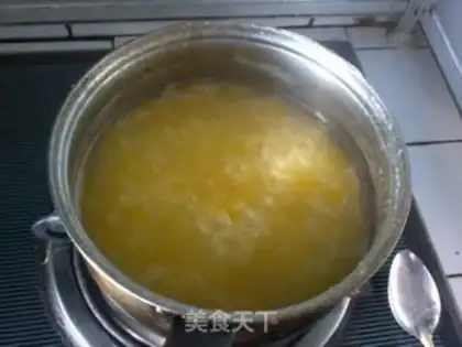 Make Pumpkin shrimp congee step 3