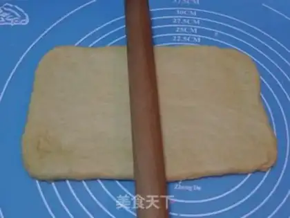 Make Cinnamon rolls step 3