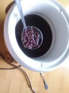 Make Simple red bean popsicle step 0