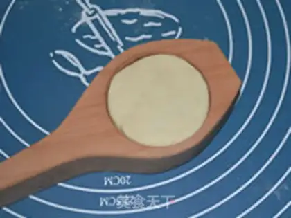 Make Milky Lotus step 6