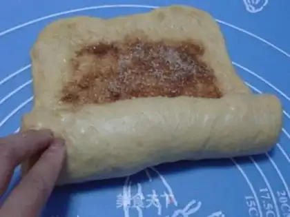 Make Cinnamon rolls step 7