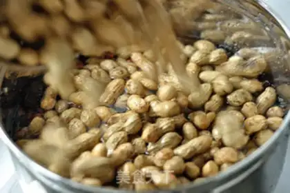 Make Five halogen peanuts step 3